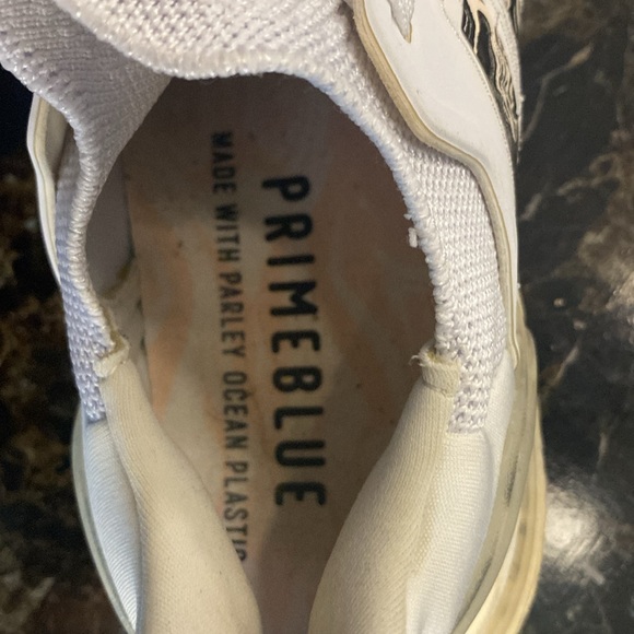 Cookies and Cream Adidas Ultraboost - Picture 4 of 5